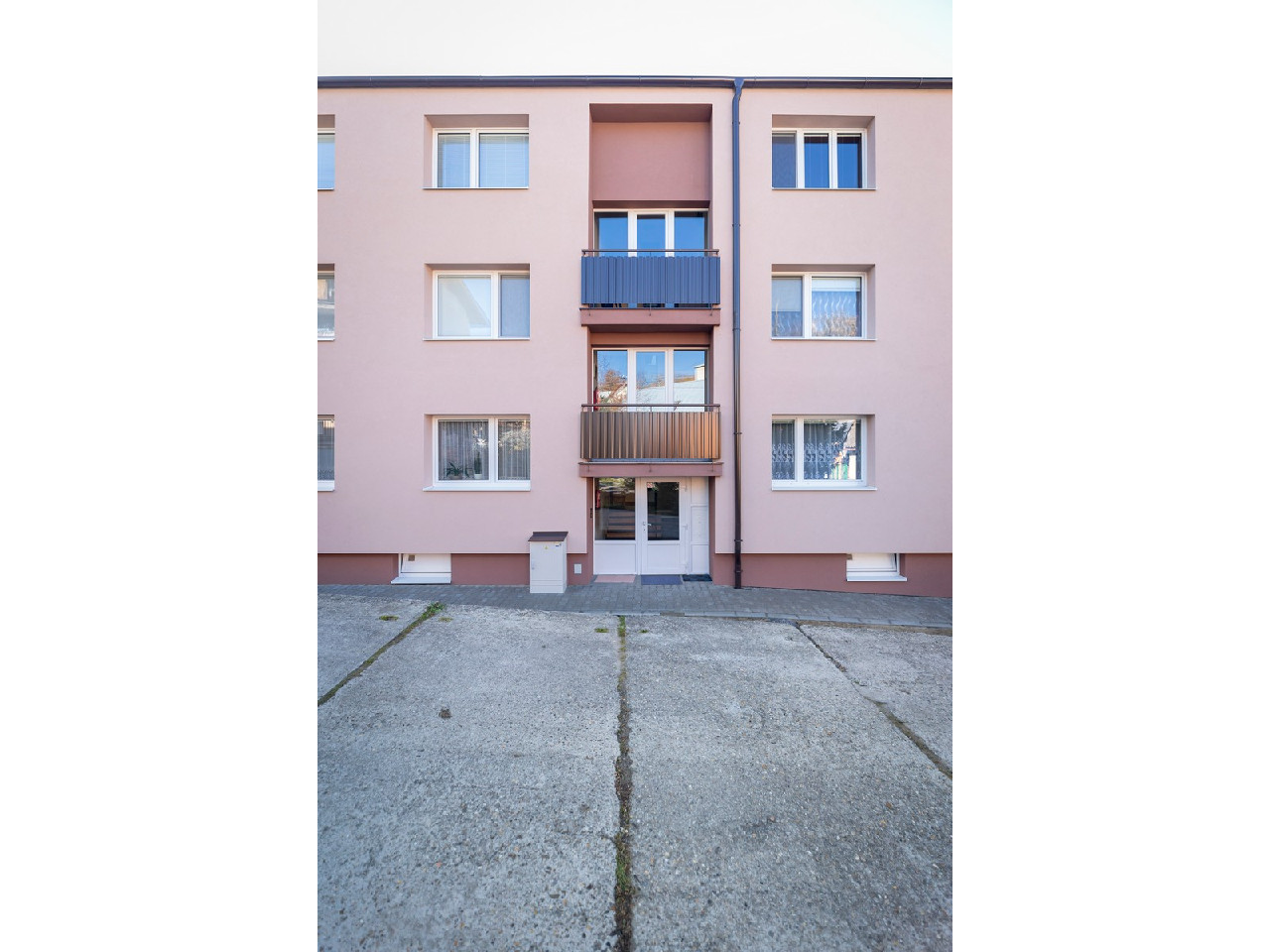Obnova bytového domu č.142 - Banská Belá-5
