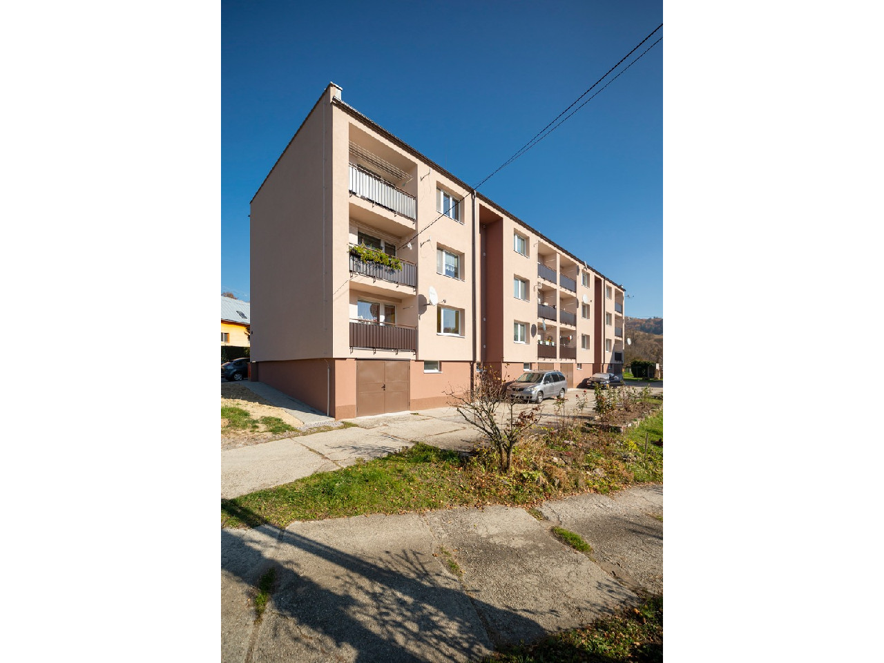 Obnova bytového domu č.142 - Banská Belá-10