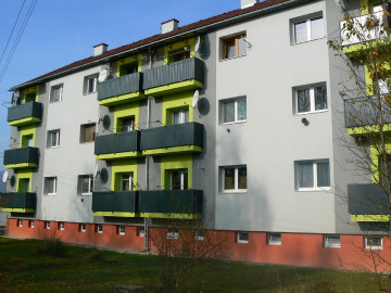 Fasáda bytový dom - Hliník nad Hronom